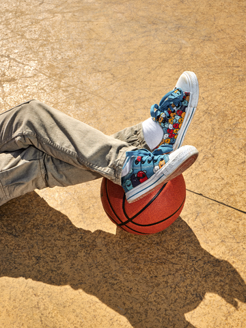 Hľadáte originálny a nezvyčajný darček? Obdarovaného zaručene prekvapí Весели детски кецове Забавни чудовища