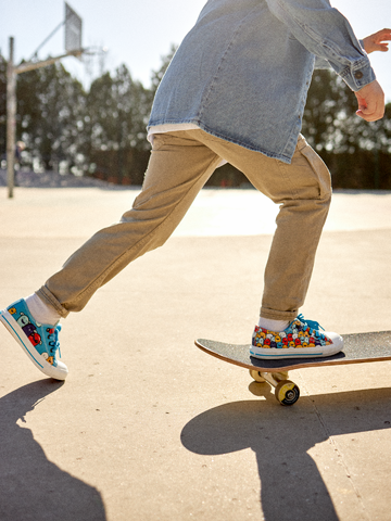 Výnimočný darček od Dedoles Весели детски кецове Забавни чудовища