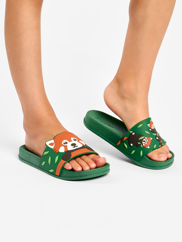 Pre dokonalý a originálny outfit Весели детски чехли Червена панда