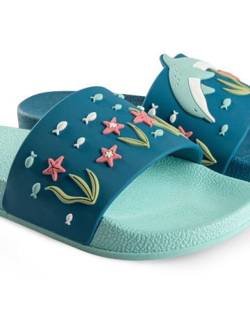 Lifestyle foto Veselé detské šľapky Radostný delfín