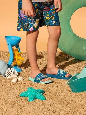 Obrázok produktu Veselé detské šľapky Radostný delfín