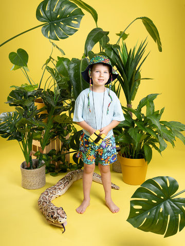 Výnimočný darček od Dedoles Весела детска шапка Тукан в джунглата