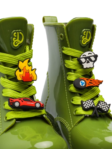 Potešte sa týmto kúskom Dedoles Lot de 5 décorations rigolotes pour lacets Pilote