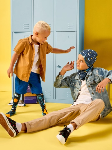 Obrázok produktu Veseli dječji komplet lagane pletene kape i grijača za vrat Raketa i svemir