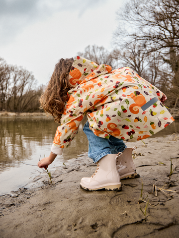 Potešte sa týmto kúskom Dedoles Весел детски дъждобран Катеричка и жълъди