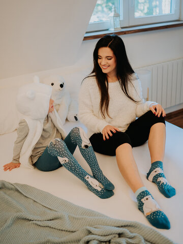 Szerezzen magának örömet ezzel a Dedoles darabbal Vidám gyerek harisnya Jegesmedvék