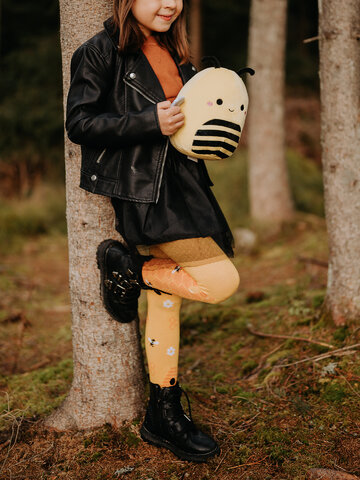 Lifestyle foto Calzamaglie Buonumore per bambini Alveare