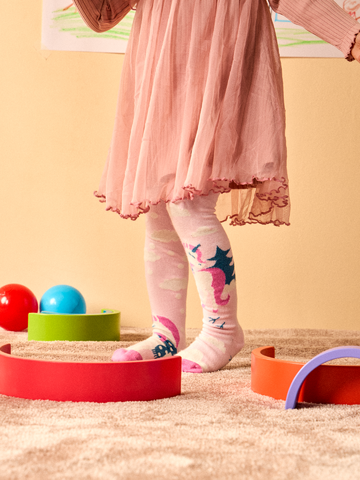 Hľadáte originálny a nezvyčajný darček? Obdarovaného zaručene prekvapí Calzamaglie Buonumore per bambini Unicorno con sciarpa