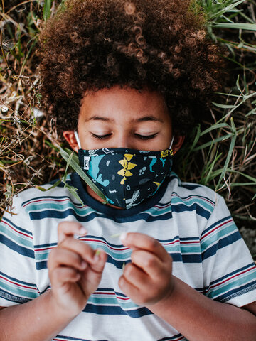 Výpredaj Весела детска маска за лице Динозаври