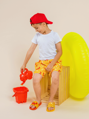 Lifestyle foto Calções de banho alegres de criança Caranguejo Feliz