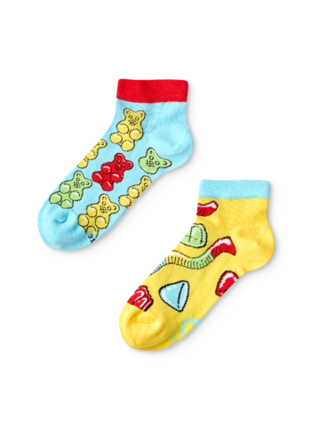 Lifestyle foto Veselé detské členkové ponožky Gumení medvedíci