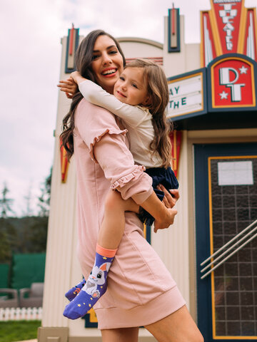 Szerezzen magának örömet ezzel a Dedoles darabbal Vidám gyerekzokni Varázsnyuszi