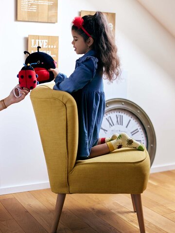 Výnimočný darček od Dedoles Весели детски чорапи Бръмбари и диви цветя