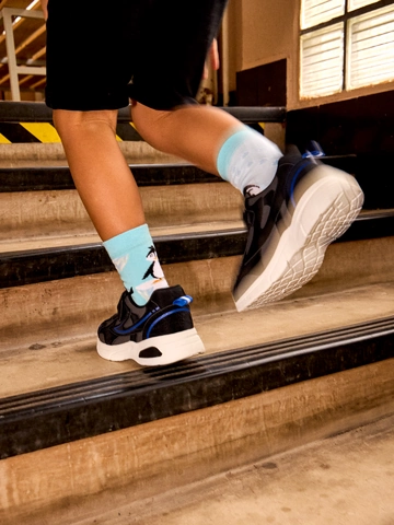 Pre dokonalý a originálny outfit Chaussettes rigolotes pour enfants Manchot joyeux