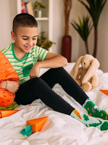 Dedoles oryginalny prezent Wesołe skarpetki dziecięce Królik i marchewka