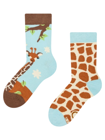 Hľadáte originálny a nezvyčajný darček? Obdarovaného zaručene prekvapí Vesele dječje čarape Slatka žirafa