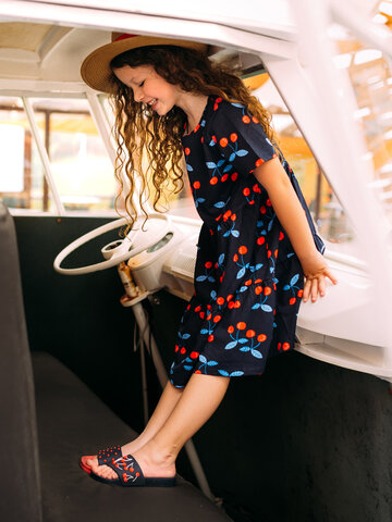 Ajándék tipp Vidám gyerekpapucs Cseresznye