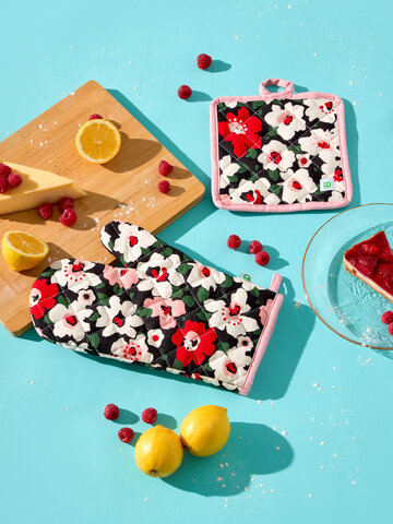 Lifestyle foto Весел кухненски комплект Цветно поле