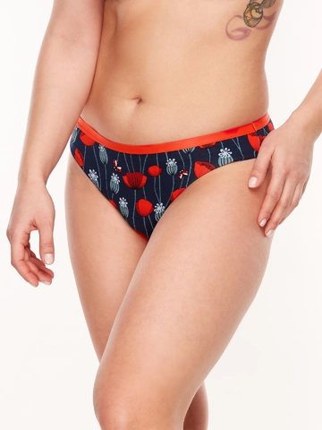 Lifestyle foto Veselé dámské kalhotky Berušky a vlčí máky