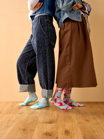 Ajándék tipp Türkizkék-zöld batikolt bordázott vádlizokni