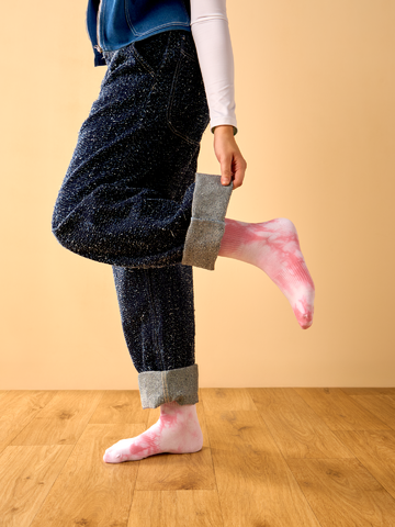 Eredeti ajándék a Dedolestől Rózsaszín batikolt bordázott vádlizokni