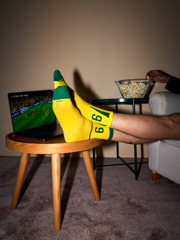 Pomysły na prezenty Prążkowane skarpetki do połowy łydki Brazylijska legenda piłki nożnej