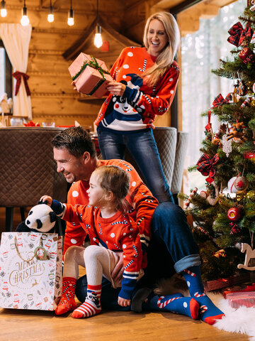 Tip na darček Весели вълнени чорапи Игрива панда