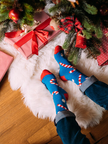 Hľadáte originálny a nezvyčajný darček? Obdarovaného zaručene prekvapí Весели вълнени чорапи Игрива панда