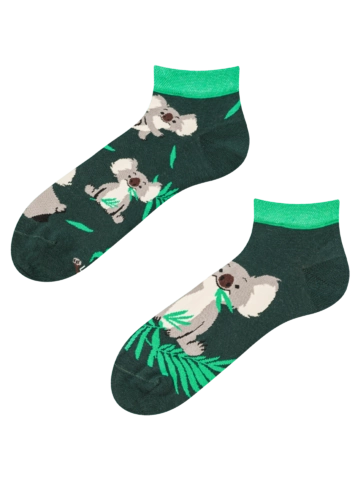 Hľadáte originálny a nezvyčajný darček? Obdarovaného zaručene prekvapí Wesołe skarpetki do kostki Koala i liście