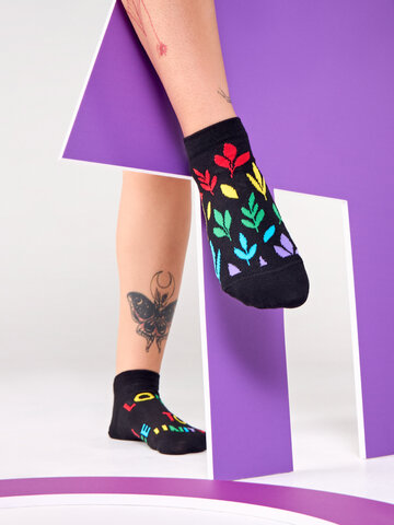 Geschenktipp Lustige Knöchelsocken Liebe und Respekt