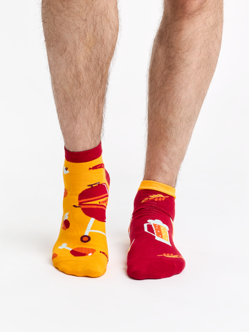 a tökéletes és egyedi ruházathoz Vidám bokazokni Sör és barbecue