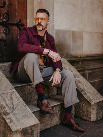 Ausverkauf Dunkelblaue Socken Zickzack