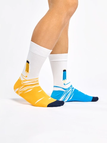 Hľadáte originálny a nezvyčajný darček? Obdarovaného zaručene prekvapí Živahne bambusove nogavice Barvni svinčniki