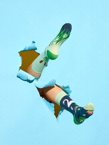 Potešte sa týmto kúskom Dedoles Весели чорапи Бял лебед