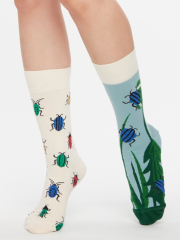 Looking for an original and unusual gift? The gifted person will surely surprise with Regular Socks Jewel Beetles