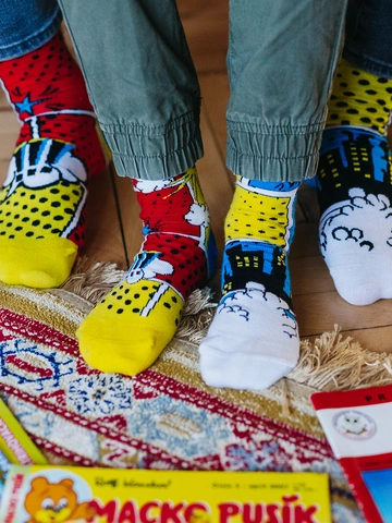 Potešte sa týmto kúskom Dedoles Vesele čarape Šareni stripovi