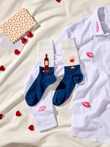 Hľadáte originálny a nezvyčajný darček? Obdarovaného zaručene prekvapí Calzini Buonumore Bottiglia di vino