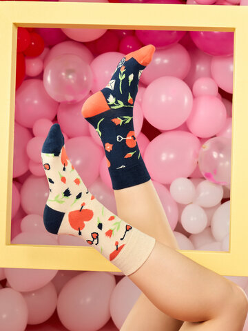 Looking for an original and unusual gift? The gifted person will surely surprise with Regular Socks Heart Key