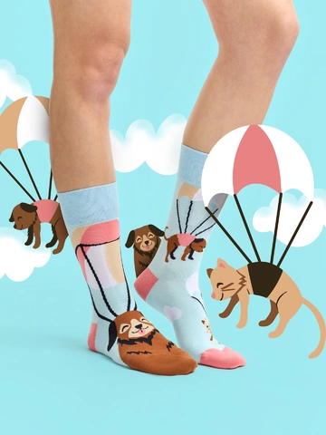 Pre dokonalý a originálny outfit Vesele čarape Leteće mačke i psi