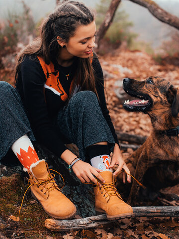 a tökéletes és egyedi ruházathoz Vidám zokni Róka