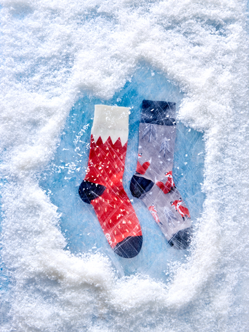 Szerezzen magának örömet ezzel a Dedoles darabbal Vidám zokni Róka