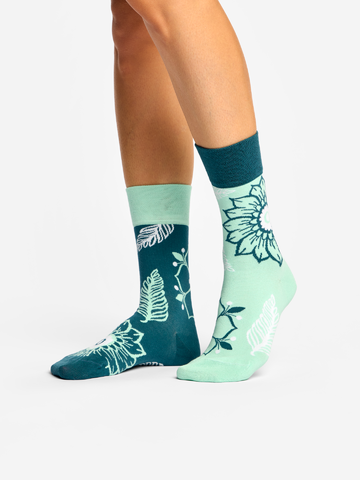 Kiárusítás Vidám zokni Mandala és levelek