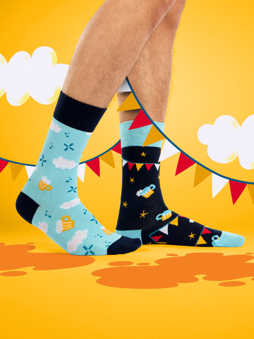 a tökéletes és egyedi ruházathoz Vidám zokni Sörök és körhinták