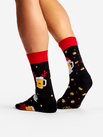 Potešte sa týmto kúskom Dedoles Regular Socks Beer Santa