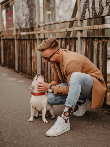 a tökéletes és egyedi ruházathoz Vidám zokni Kutyusok