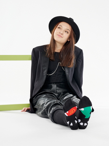 a tökéletes és egyedi ruházathoz Vidám zokni A szörnyek szája