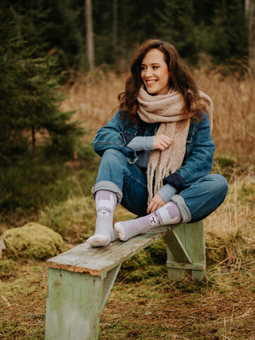 Potešte sa týmto kúskom Dedoles Meias quentes alegres Lama