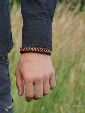 Kedvezmény Paramicord túlélési karkötő Hal X fekete-narancssárga