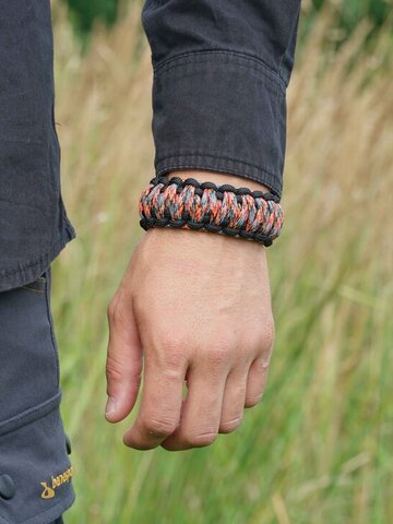 Pre dokonalý a originálny outfit Paracord náramok s nastaviteľným zapínaním Láva