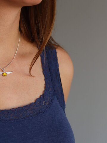 Pre dokonalý a originálny outfit Visiaci prívesok Swarovski® Harry Potter Zlatá strela